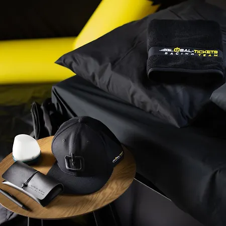 Lyxtält Global-tickets Village Spa-francorchamps *