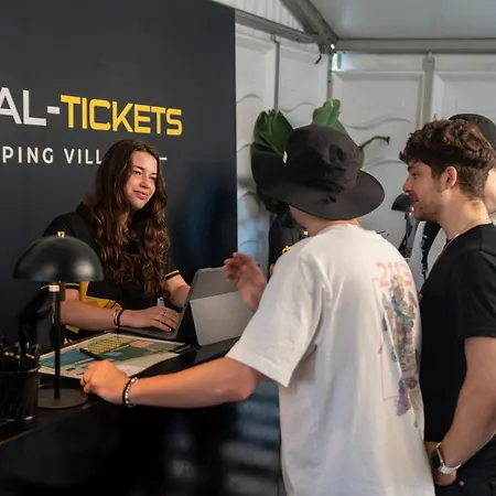Global-tickets Village Spa-francorchamps Οργανωμένο κάμπινγκ